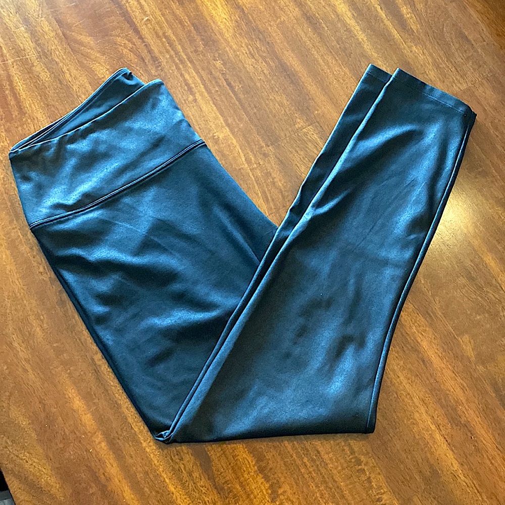 Simply Vera wang leather looking leggings
